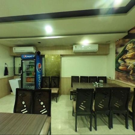Kingsway Hotel And Restaurant Ajmer Dargah 350 Meter Eksteriør bilde