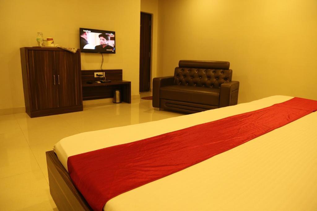 Kingsway Hotel And Restaurant Ajmer Dargah 350 Meter Eksteriør bilde