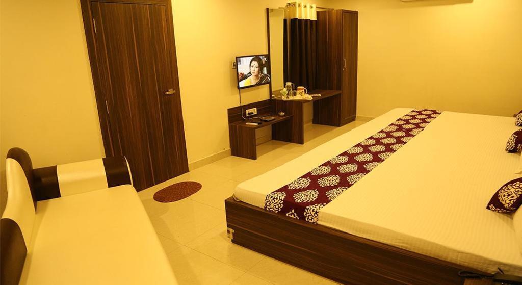 Kingsway Hotel And Restaurant Ajmer Dargah 350 Meter Eksteriør bilde